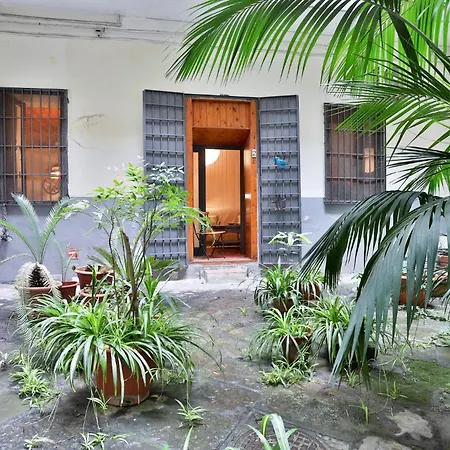 Guesthost - La Casetta Bohemien アパート